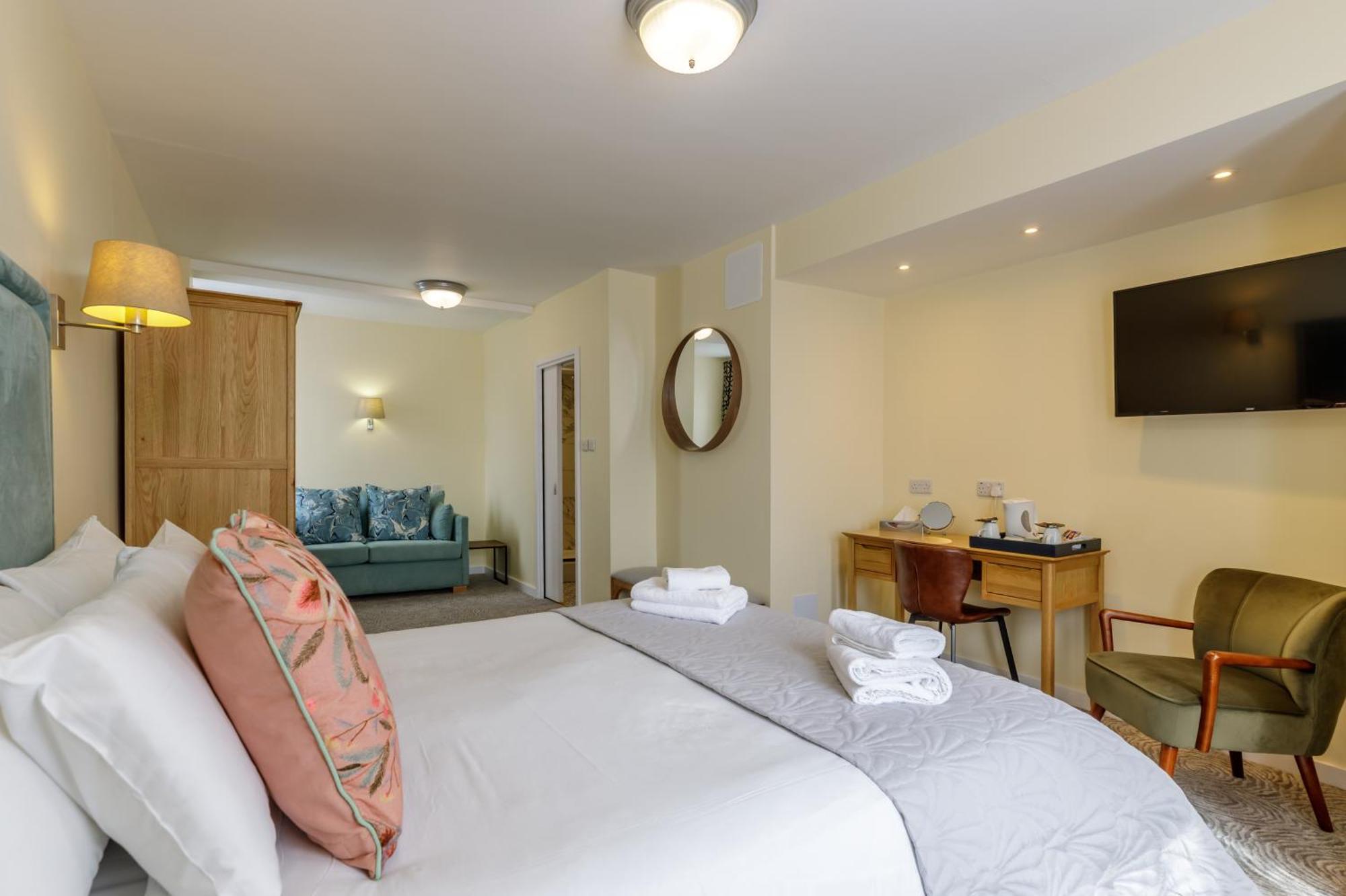 Swan Revived Hotel Milton Keynes Bagian luar foto