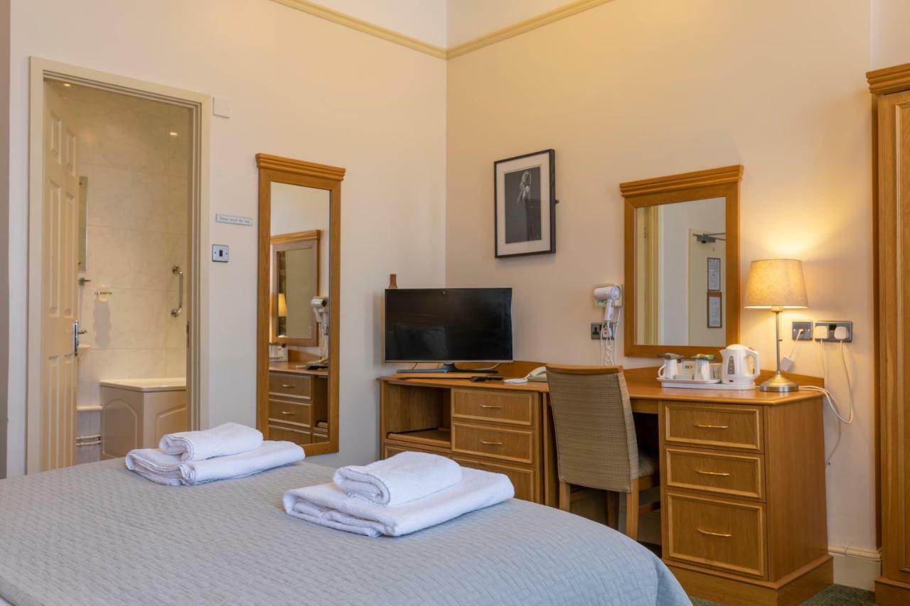Swan Revived Hotel Milton Keynes Bagian luar foto